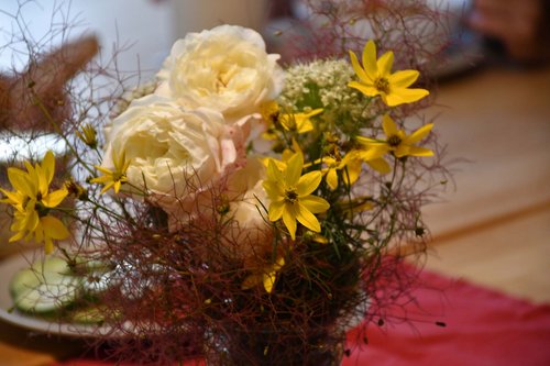 Bild 2 von 9